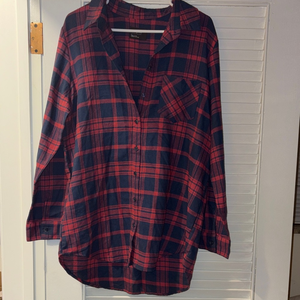 Trendy Plaid Button-Up Shirt🔥